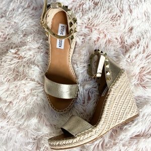 MCKENNA Gold Leather sandals